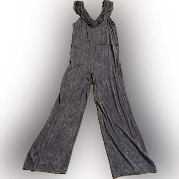 Chaser Ruffle Sleeve Jumpsuit Vintage Black - Picture 5 of 8